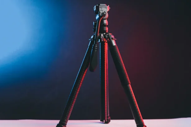 Carbon Fiber vs Aluminum Tripods